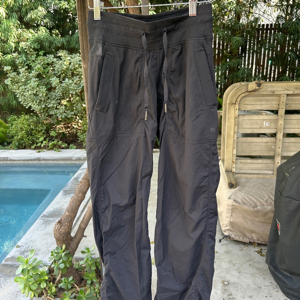 Lululemon Dance Studio Mid Rise Pant Size 2 in black